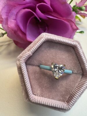 Anello smaltato